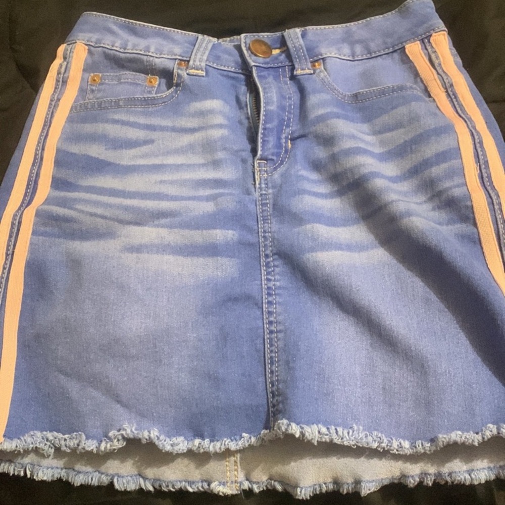 No boundaries skirt
